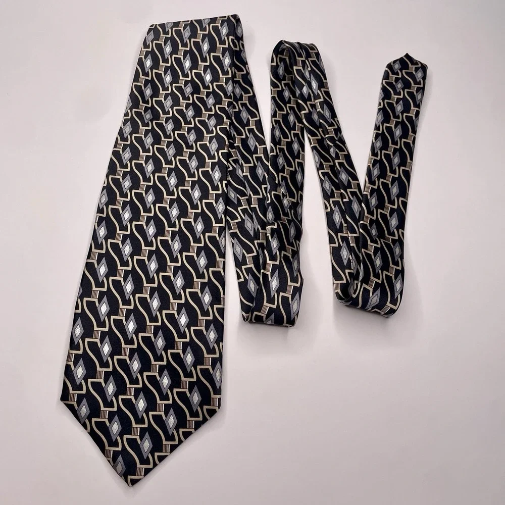 Stafford Executive 100% Silk Italy Made‎ Black Geometric Neck Tie Classy Formal
